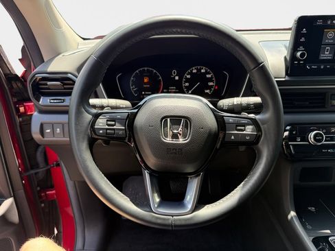 Used 2025 Honda Pilot EX-L image 11