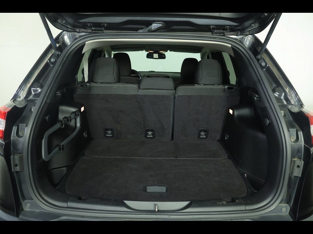 Used 2015 Jeep Cherokee Latitude AWD/4WD image 7