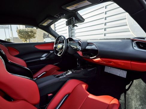 Used 2022 Ferrari SF90 Stradale image 46