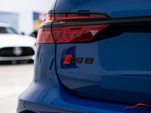 Used 2025 Audi RS 6 performance AWD/4WD image 24