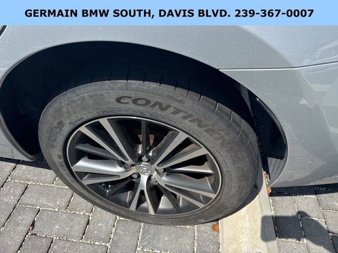 Used 2019 Toyota Corolla LE w/ LE Premium Package image 16