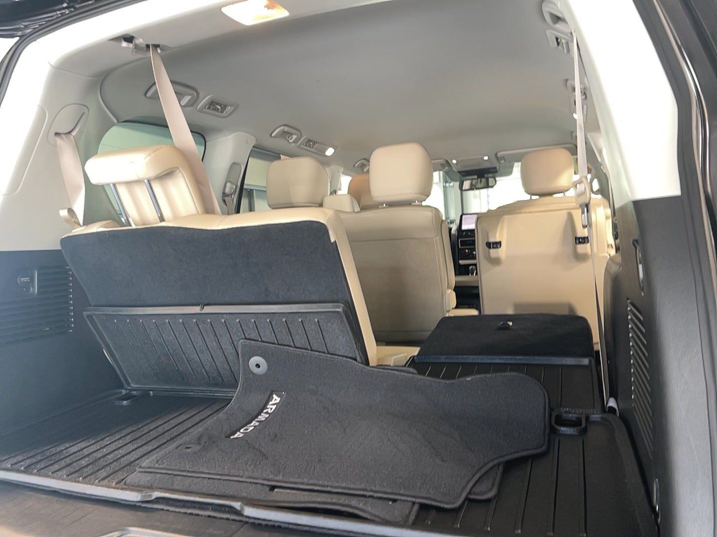 Used 2023 Nissan Armada SV w/ Cargo Package AWD/4WD image 13