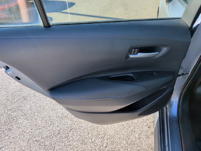 Used 2022 Toyota Corolla SE w/ SE Premium Package FWD image 27