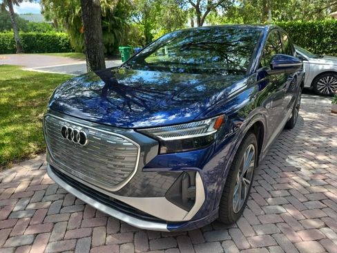 Used 2023 Audi Q4 e-tron Prestige AWD/4WD image 4