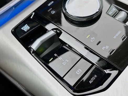 Used 2026 BMW X3 M50 w/ Premium Package image 19