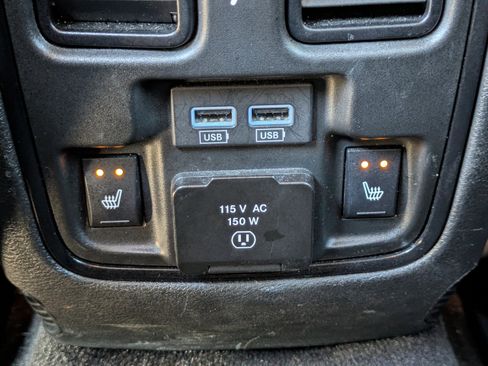 Used 2022 Dodge Durango R/T w/ Hemi Orange Plus Package image 16