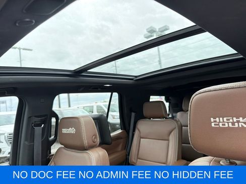 Used 2024 Chevrolet Tahoe High Country AWD/4WD image 23