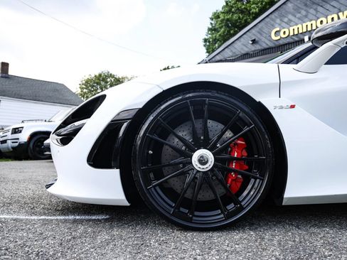 Used 2020 McLaren 720S Spider RWD image 18