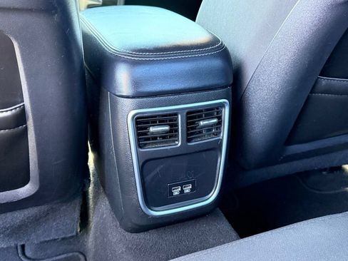 Used 2022 Dodge Charger GT RWD image 12
