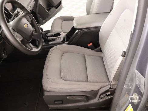 Used 2022 Chevrolet Colorado W/T image 10