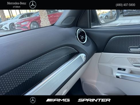 New 2026 Mercedes-Benz GLB 250 image 21