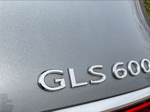 Used 2023 Mercedes-Benz Maybach GLS 600 4MATIC image 24