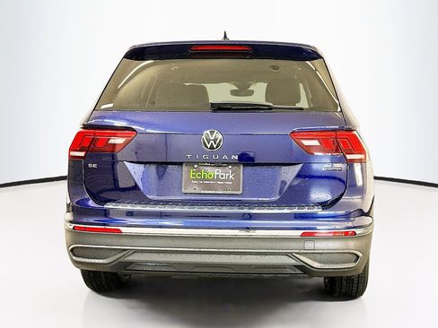 Used 2023 Volkswagen Tiguan SE image 7
