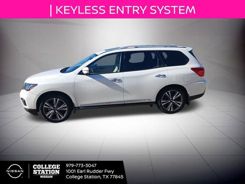 Used 2019 Nissan Pathfinder Platinum image 7