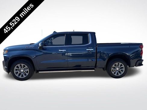 Used 2021 Chevrolet Silverado 1500 High Country w/ Safety Package II image 2
