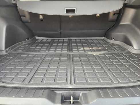 Used 2022 Toyota RAV4 XLE AWD/4WD image 31