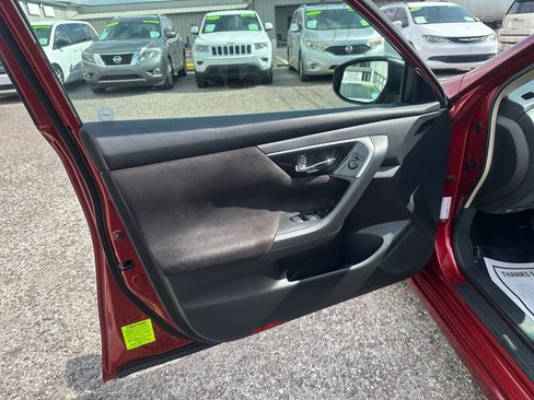 Used 2013 Nissan Altima 2.5 SV w/ 2.5SV Convenience Pkg FWD image 11