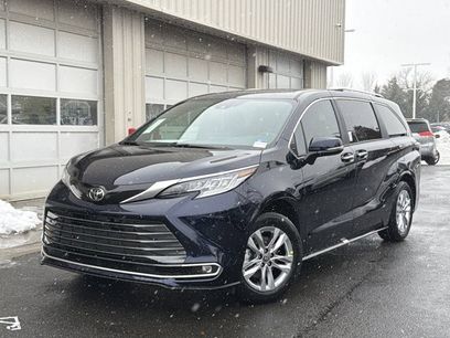 New 2026 Toyota Sienna Limited