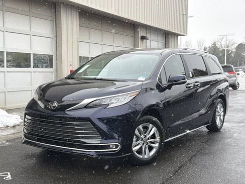 New 2026 Toyota Sienna Limited image 1