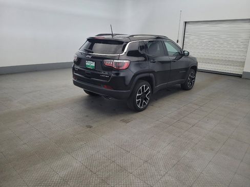 Used 2018 Jeep Compass Limited w/ Navigation Group AWD/4WD image 9