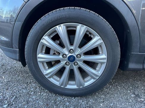 Used 2019 Ford Escape SEL AWD/4WD image 11