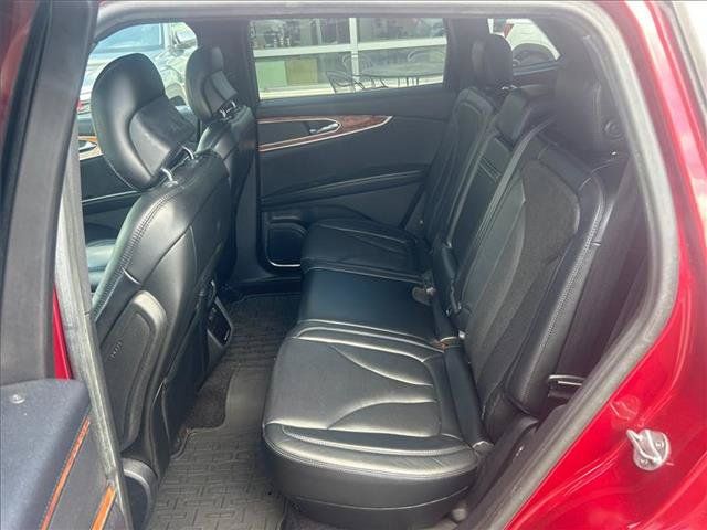 Used 2016 Lincoln MKX Reserve w/ Climate Package AWD/4WD image 11