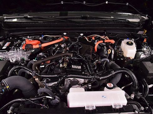 Used 2025 Toyota Tacoma TRD Sport image 37