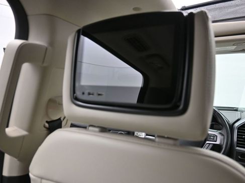 Used 2021 Ford Expedition Platinum image 25