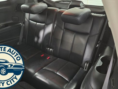 Used 2018 Nissan Pathfinder SL w/ SL Premium Package image 32