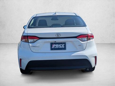 Used 2025 Toyota Corolla LE image 6
