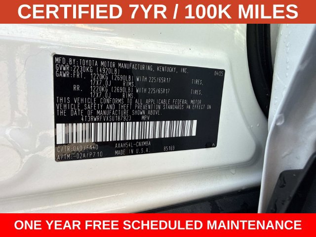 Used 2025 Toyota RAV4 XLE AWD/4WD image 29