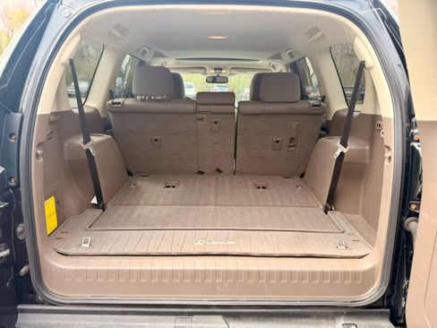 Used 2018 Lexus GX 460 w/ Navigation Package image 28