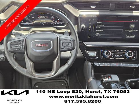 Used 2024 GMC Sierra 1500 AT4 w/ Technology Package AWD/4WD image 10