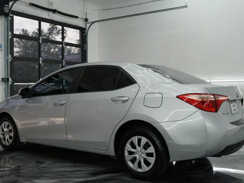 Used 2017 Toyota Corolla SE FWD image 15