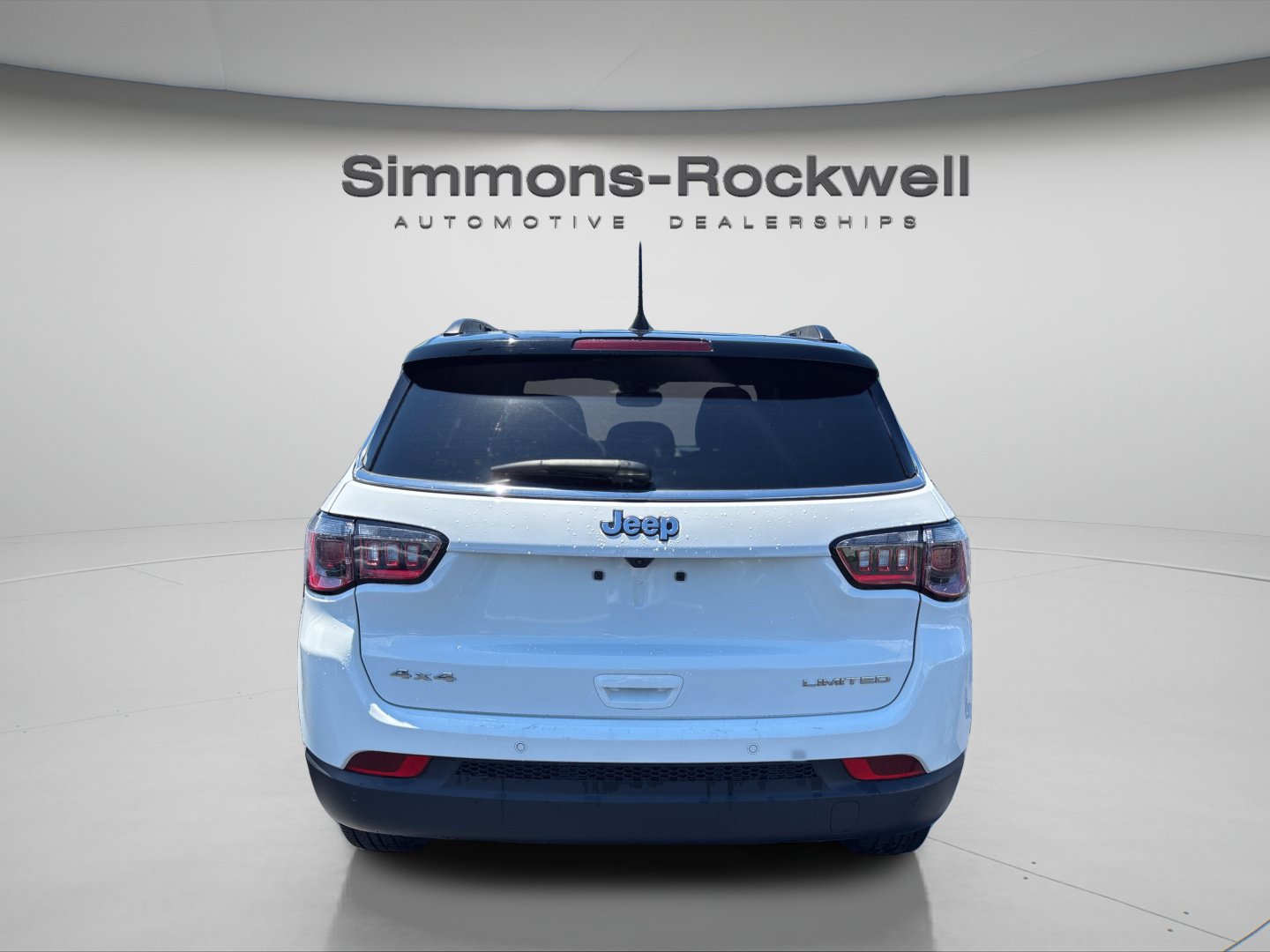 Used 2025 Jeep Compass Limited AWD/4WD image 4