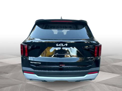 New 2026 Kia Sorento LX image 7