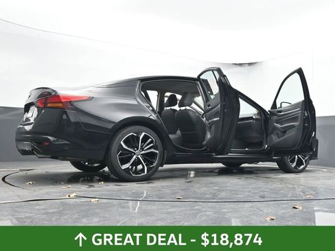 Used 2024 Nissan Altima 2.5 SR FWD image 77