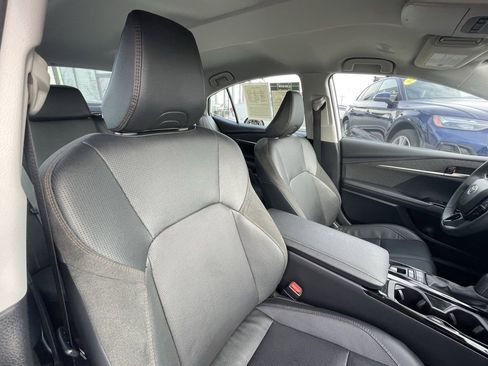 Used 2025 Toyota Camry XLE image 30