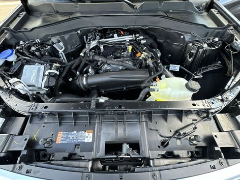 New 2025 Ford Explorer Active w/ Active Comfort Package image 35