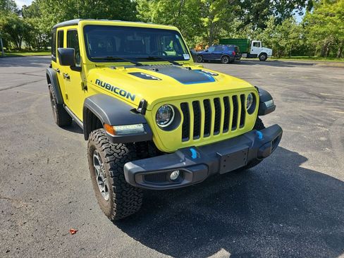 Used 2023 Jeep Wrangler Unlimited Rubicon 4xe w/ Cold Weather Group AWD/4WD image 8