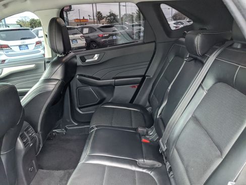 Certified 2022 Ford Escape SEL image 22