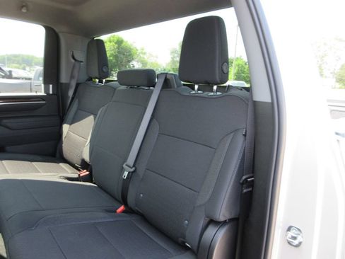 New 2026 GMC Sierra 2500 SLE w/ SLE Value Package; AWD/4WD image 12