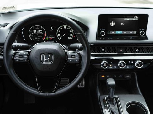Used 2025 Honda Civic Sport image 19