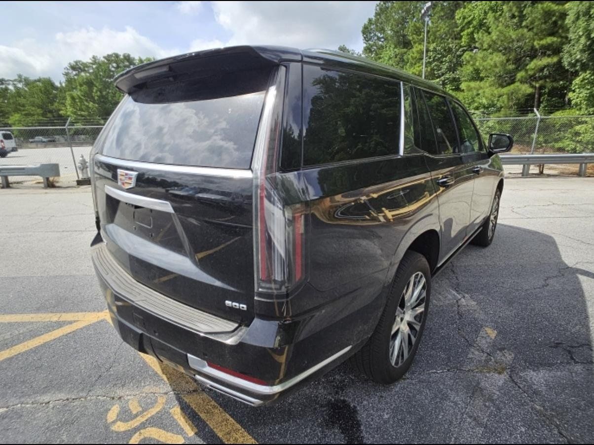 Used 2026 Cadillac Escalade Platinum Luxury RWD image 18