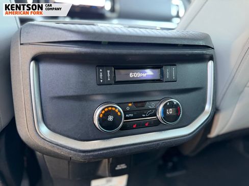 Used 2025 Ford Expedition Max Platinum w/ Platinum Ultimate Package AWD/4WD image 30