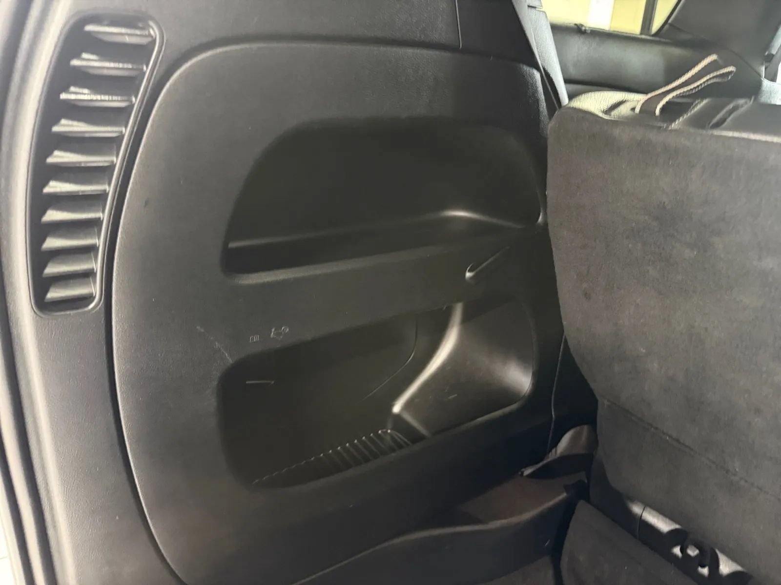 Used 2018 Chrysler Pacifica Touring-L Plus w/ Advanced Safetytec Group FWD image 32