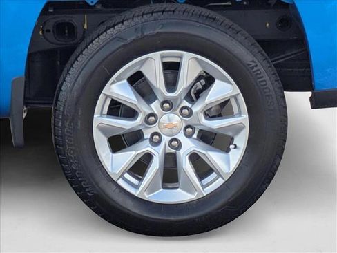 New 2025 Chevrolet Silverado 1500 Custom image 9