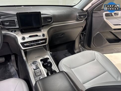Used 2021 Ford Explorer XLT w/ Equipment Group 202A image 23
