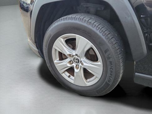 Used 2019 Toyota RAV4 XLE image 29