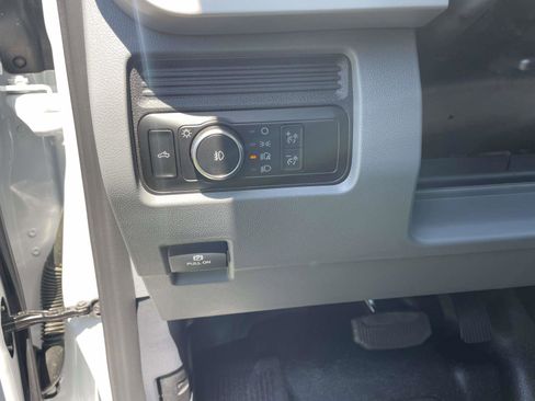 New 2026 Ford F250 XL w/ XL Chrome Package RWD image 47